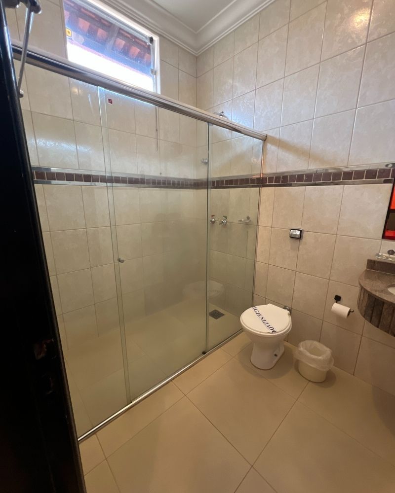 suite-super-luxo-com-ar-condicionado-03